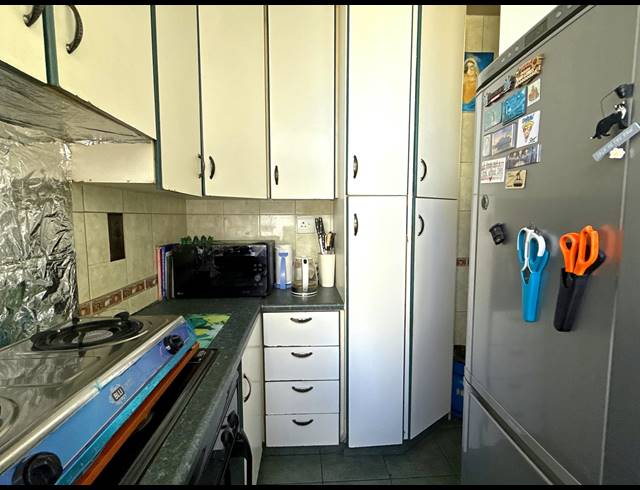 2.5 BEDROOM APARTMENT FOR SALE IN SOUTH BEACH